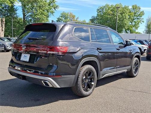 2026 Volkswagen Atlas 2.0T Peak Edition
