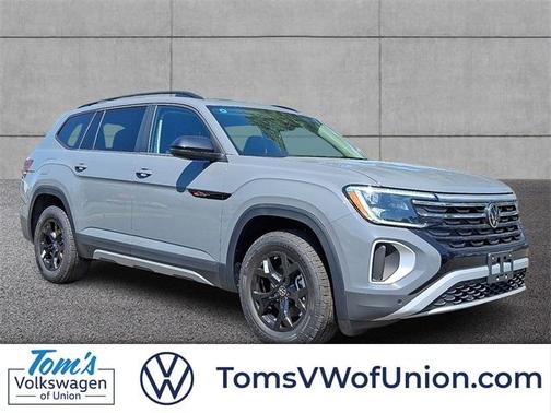 2025 Volkswagen Atlas 2.0T Peak Edition