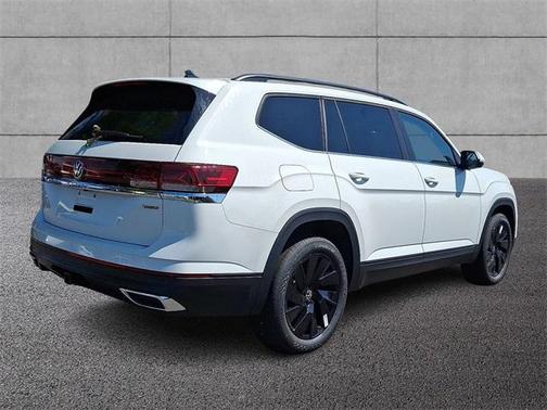 2025 Volkswagen Atlas 2.0T SE