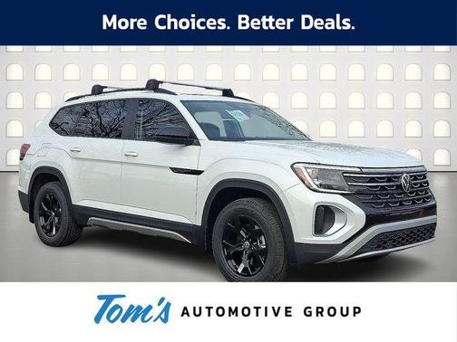Opal White Pearl 2026 Volkswagen Atlas 2.0T Peak Edition
