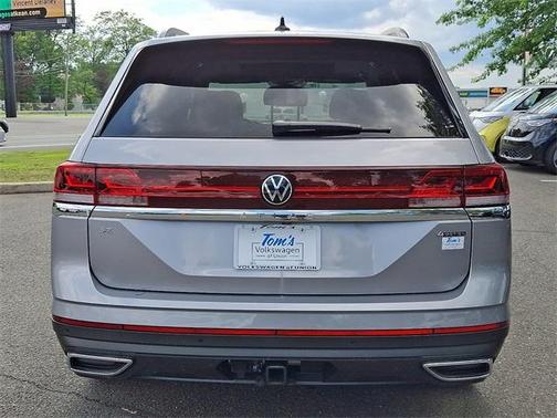 2025 Volkswagen Atlas 2.0T SE