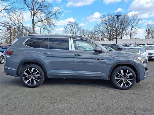 2025 Volkswagen Atlas 2.0T SEL Premium R-Line