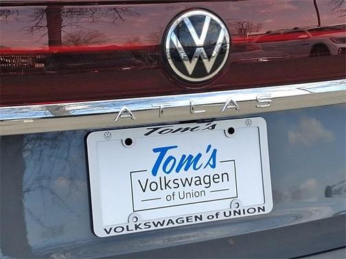 2025 Volkswagen Atlas 2.0T SEL Premium R-Line