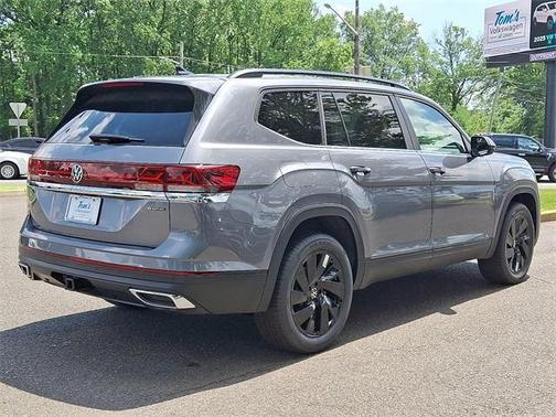 2025 Volkswagen Atlas 2.0T SE