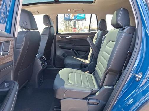 2025 Volkswagen Atlas 2.0T SEL