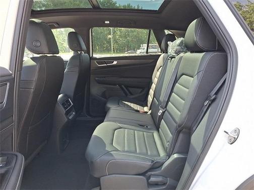 2025 Volkswagen Atlas Cross Sport 2.0T SEL