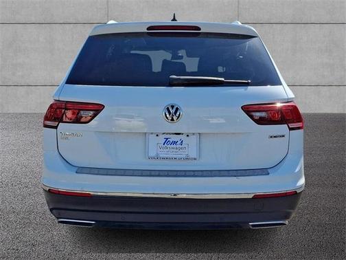2020 Volkswagen Tiguan 2.0T SEL