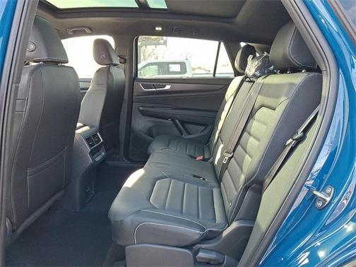 2026 Volkswagen Atlas Cross Sport 2.0T SEL