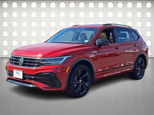 2024 Volkswagen Tiguan 2.0T SE R-Line Black