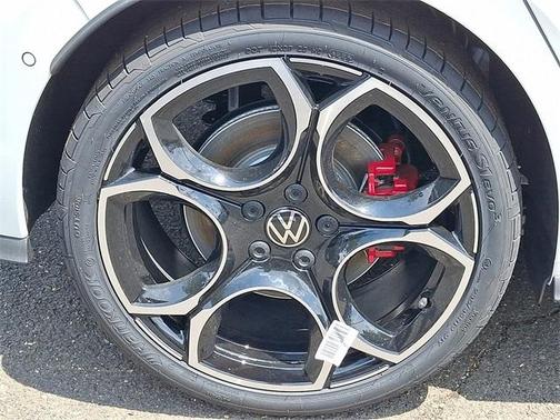 2025 Volkswagen Golf GTI 2.0T Autobahn