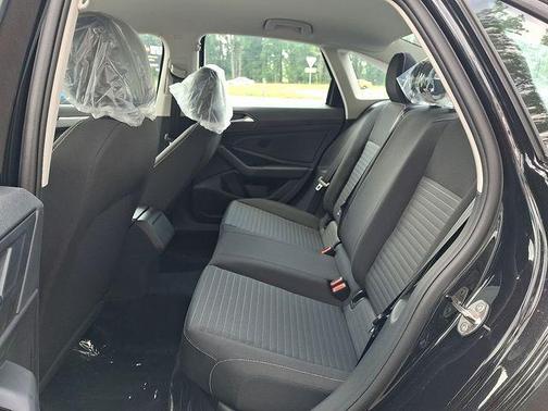 Deep Black Pearl 2026 Volkswagen Jetta 1.5T S