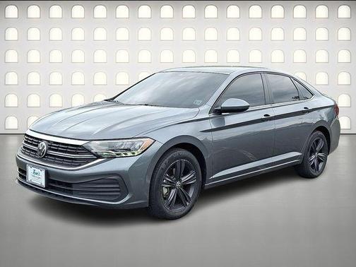 Platinum Gray Metallic 2024 Volkswagen Jetta 1.5T SE