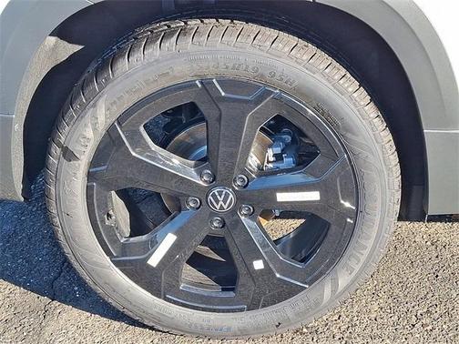 2026 Volkswagen Taos 1.5T SE