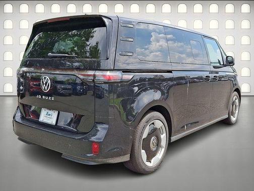 Deep Black Pearl Effect 2025 Volkswagen ID. Buzz Pro S