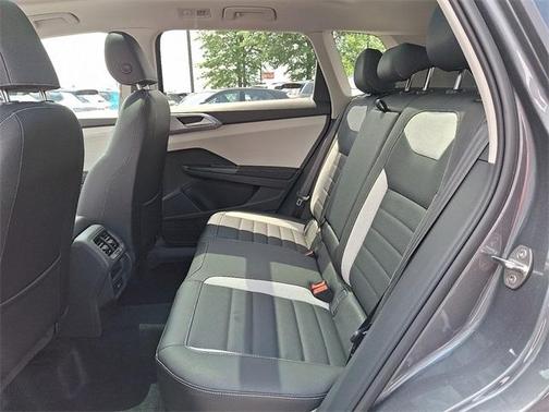 2025 Volkswagen Taos 1.5T SEL