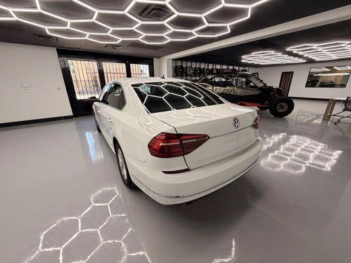 2017 Volkswagen Passat 1.8T S