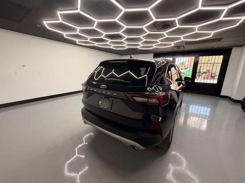 Agate Black Metallic 2024 Ford Escape ST-Line