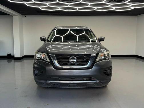 2019 Nissan Pathfinder SV