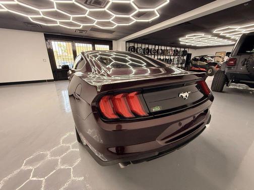 2018 Ford Mustang EcoBoost