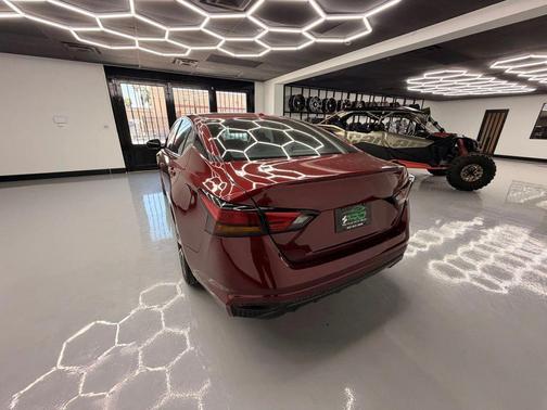 2021 Nissan Altima SR VC-Turbo FWD