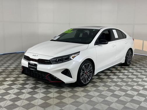 Snow White Pearl 2024 Kia Forte GT