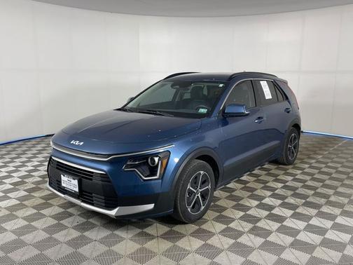 Mineral Blue 2023 Kia Niro EX