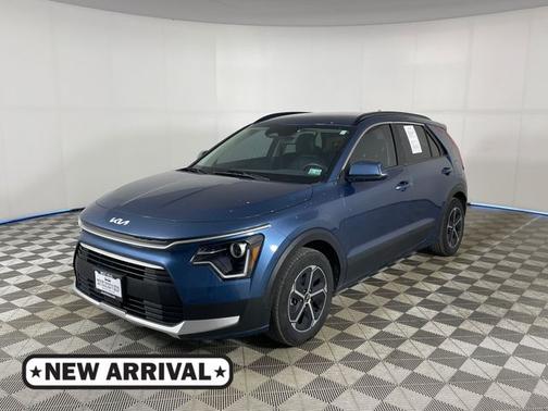Mineral Blue 2023 Kia Niro EX