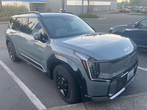 Iceberg Green 2024 Kia EV9 GT-Line