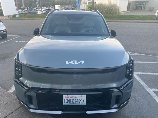 Iceberg Green 2024 Kia EV9 GT-Line