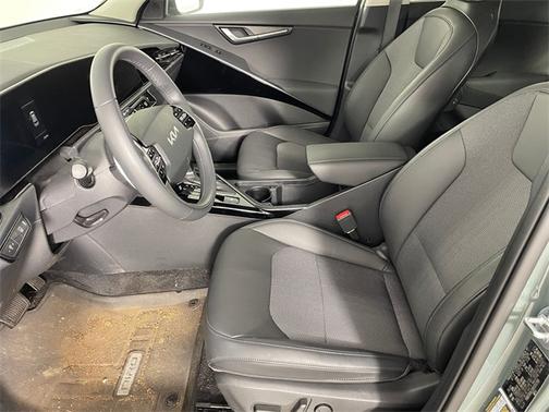 2024 Kia Niro EX