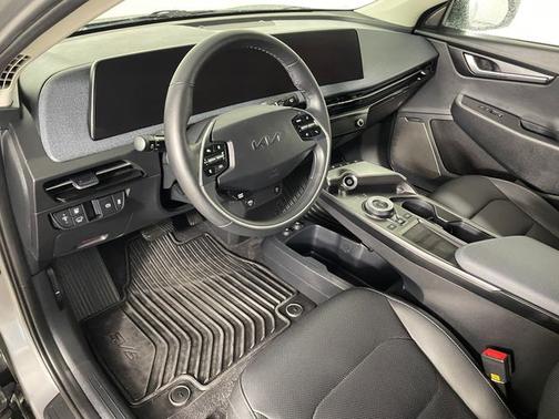 2023 Kia EV6 Wind