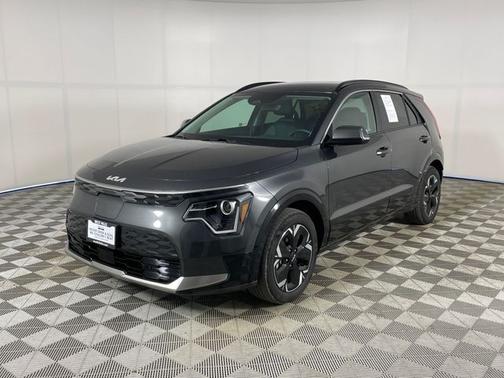Graphite Gray 2024 Kia Niro EV Wind