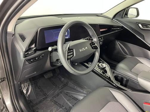 Graphite Gray 2024 Kia Niro EV Wind