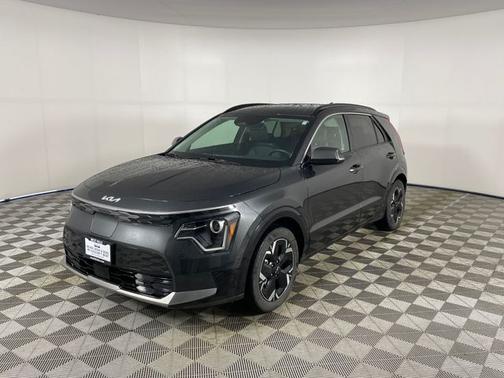 Graphite Gray 2023 Kia Niro EV Wind