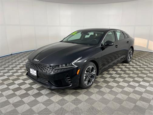 2022 Kia K5 EX