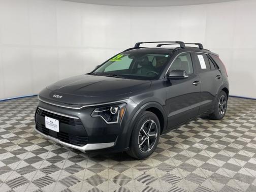 Graphite Gray 2024 Kia Niro EX