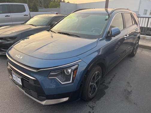 2023 Kia Niro SX
