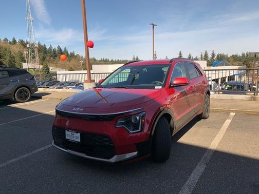 Runway Red 2025 Kia Niro EV Wind