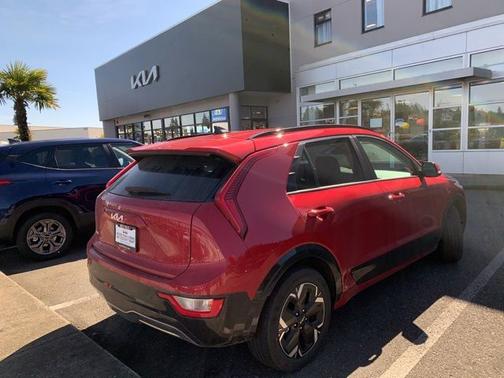 Runway Red 2025 Kia Niro EV Wind