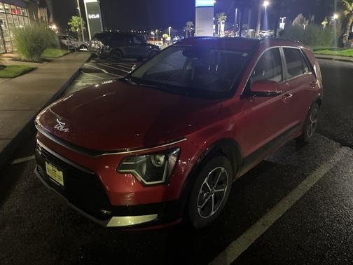 2023 Kia Niro SX