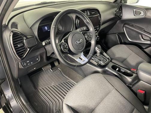 Gray 2021 Kia Soul EX