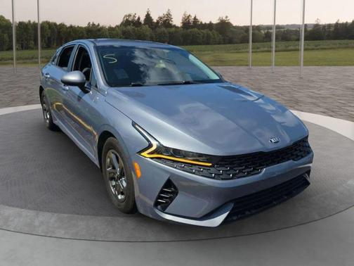 Everlasting Silver 2021 Kia K5 LXS