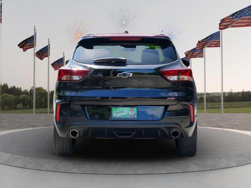 Mosaic Black Metallic 2021 Chevrolet Trailblazer RS