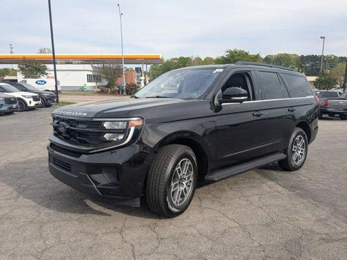Black Metallic 2025 Ford Expedition Active