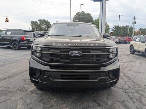 Black Metallic 2025 Ford Expedition Max Active
