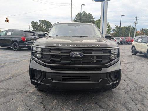 Black Metallic 2025 Ford Expedition Max Active