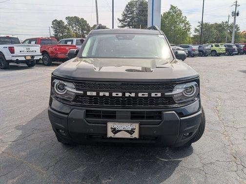Shadow 2026 Ford Bronco Sport Outer Banks