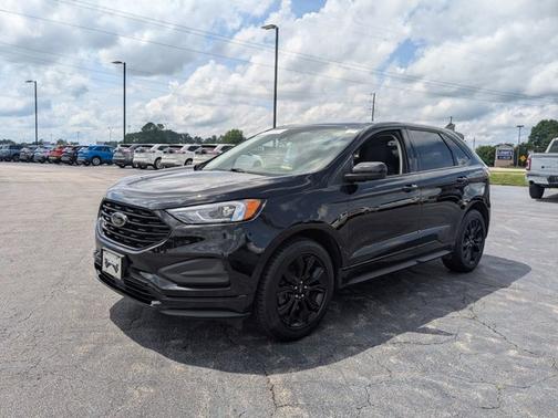 2022 Ford Edge SE