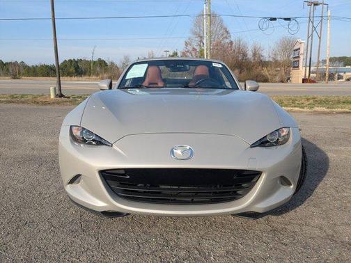 2023 Mazda MX-5 Miata RF Grand Touring