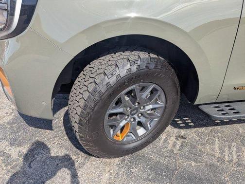 Green 2025 Ford Expedition Tremor